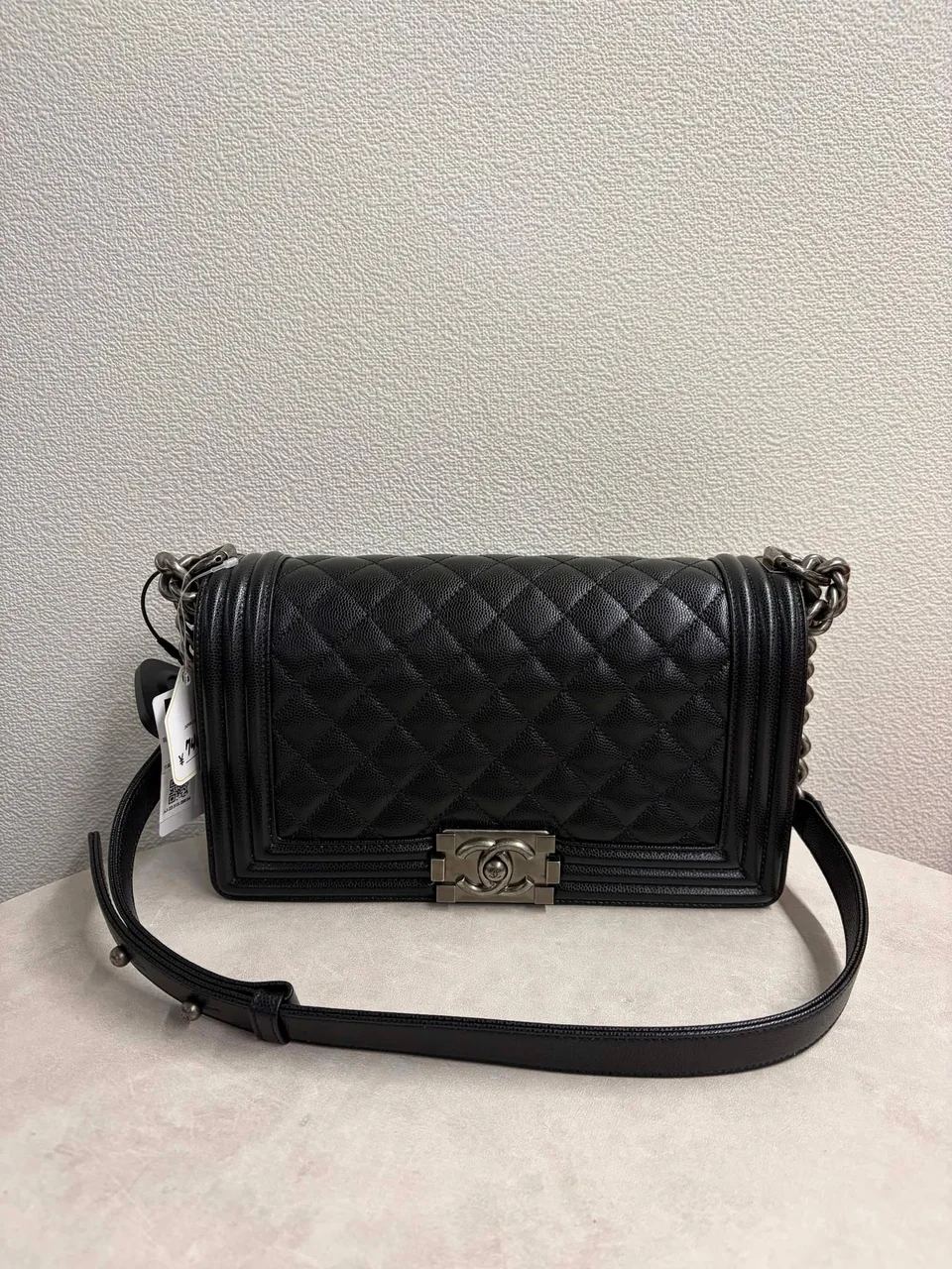 CHANEL CAVIAR BAG hover