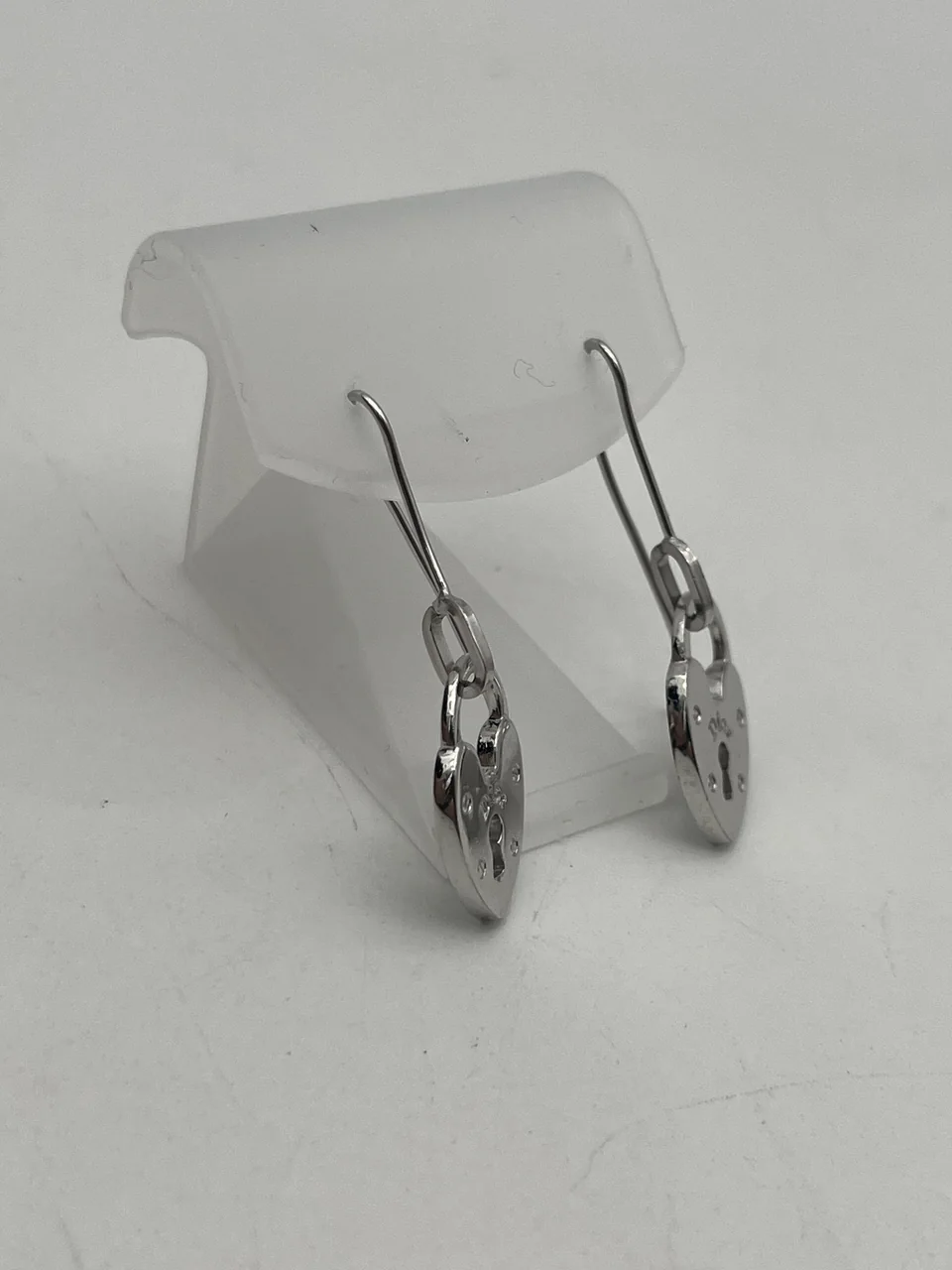 DIOR EARRINGS hover