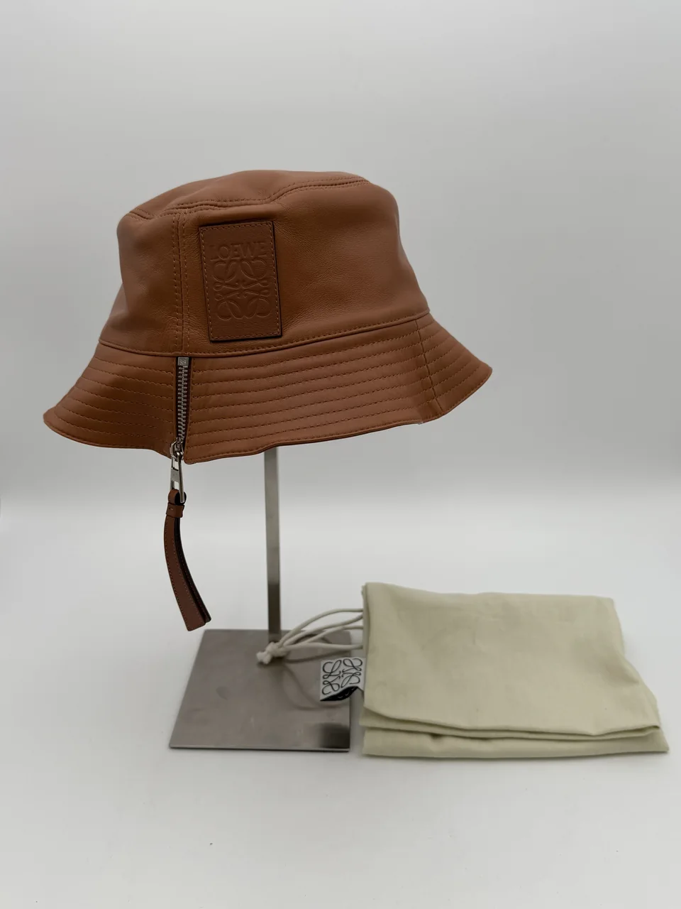 LOEWE BUCKET HAT