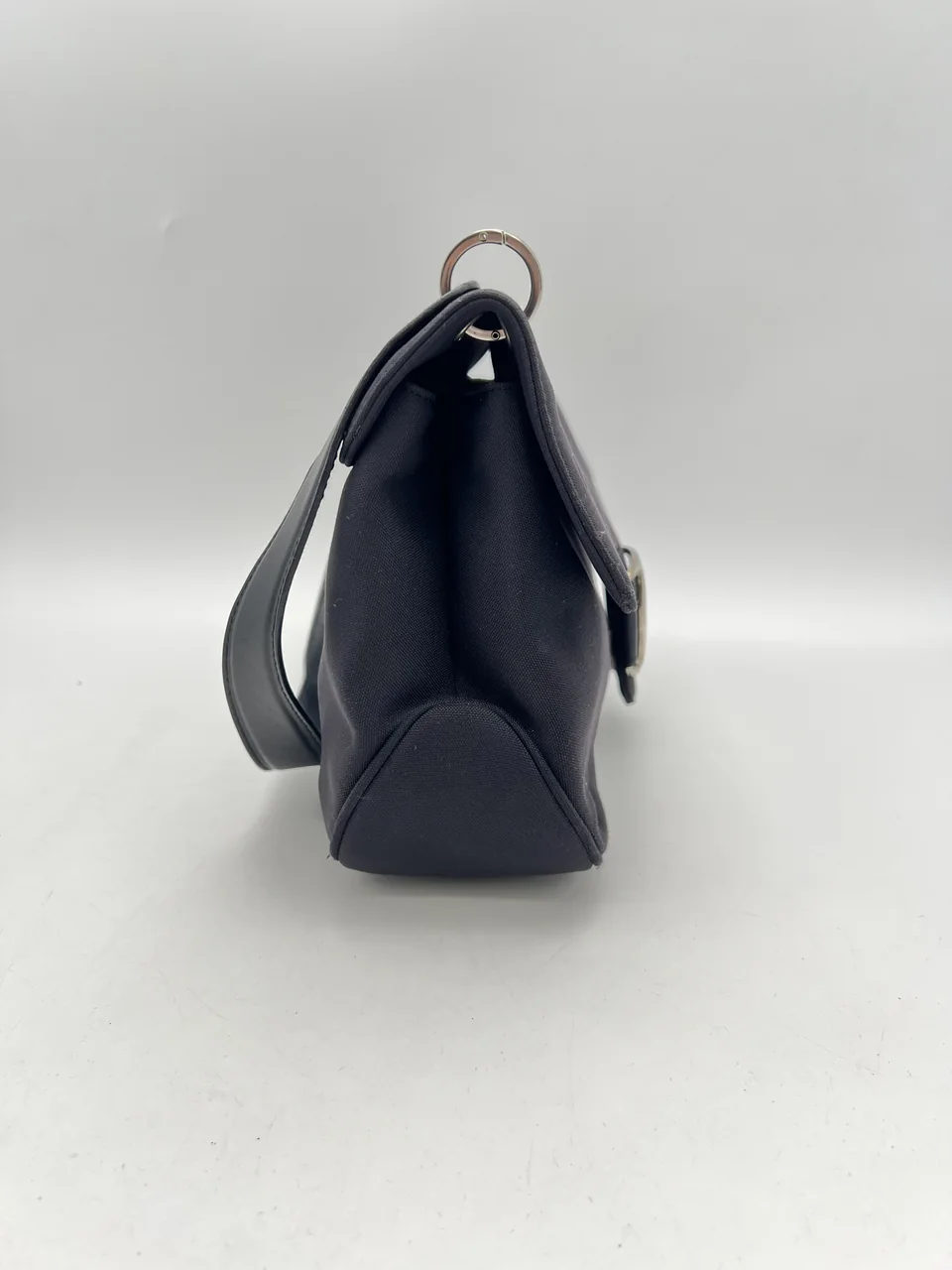 SALVATORE FERRAGAMO FLAP SHOULDER BAG (BLACK) view 5