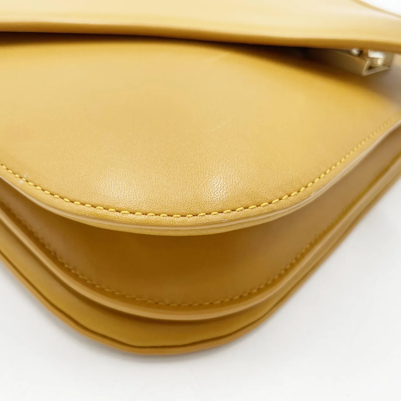 BOTTEGA VENETA MOUNT ENVELOPE SHOULDER BAG view 4