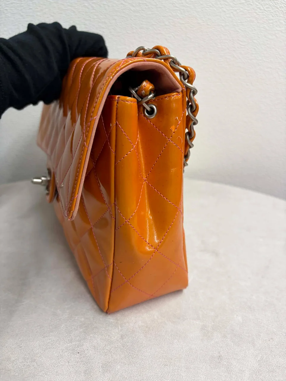 CHANEL PATENT MATELASSE SINGLE FLAP (6 SERIAL CODE) view 4
