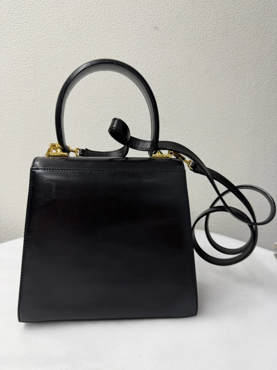 SALVATORE FERRAGAMO GANCINI hover