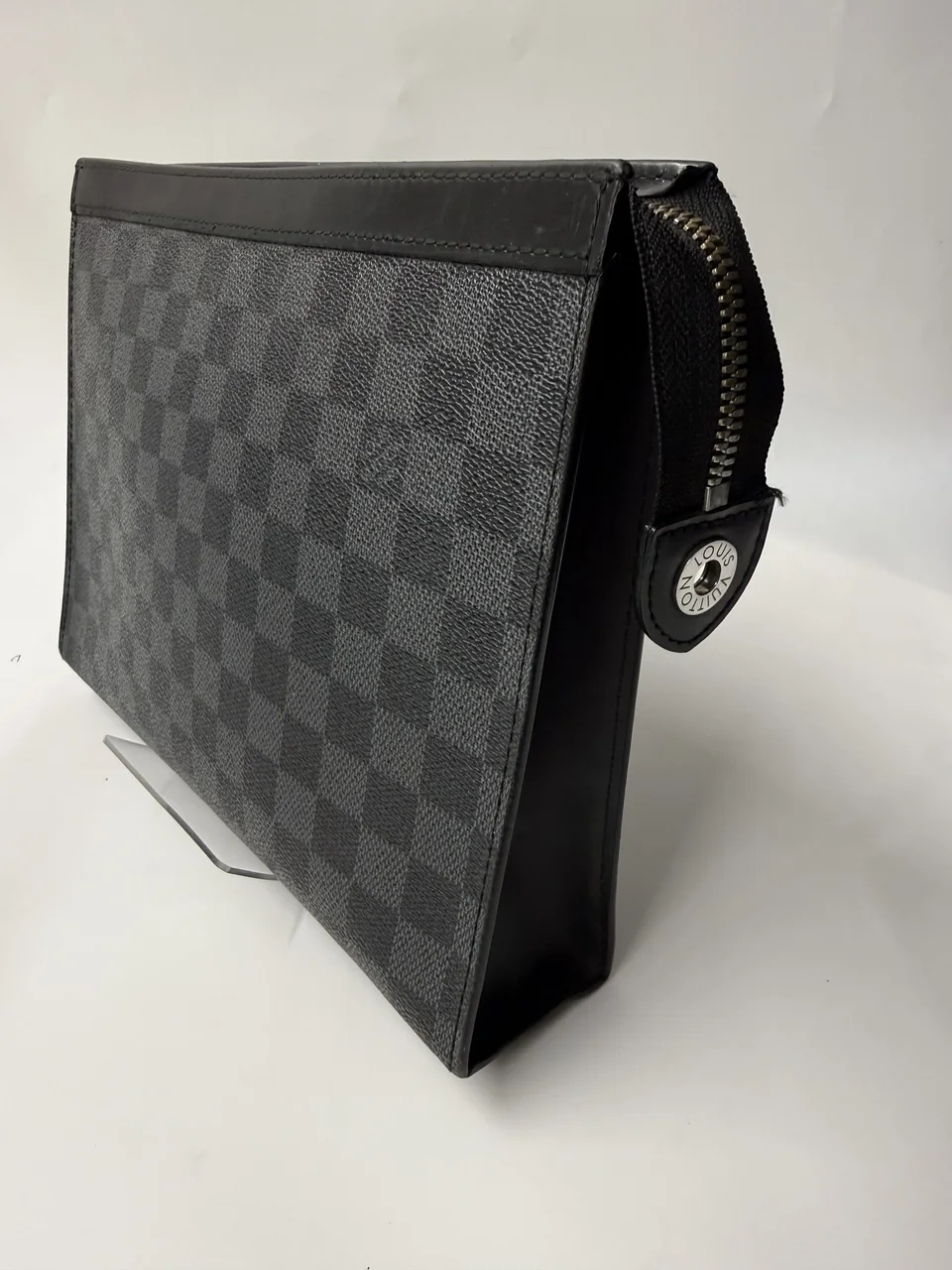 LV GRAPHITE BAG view 3