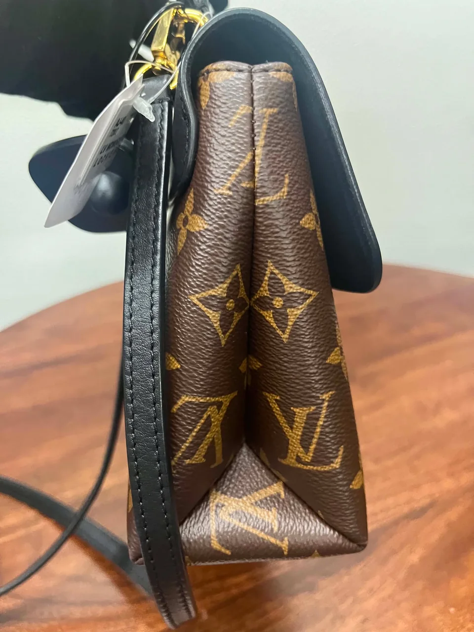 LV MONOGRAM LOCKIE BB view 8