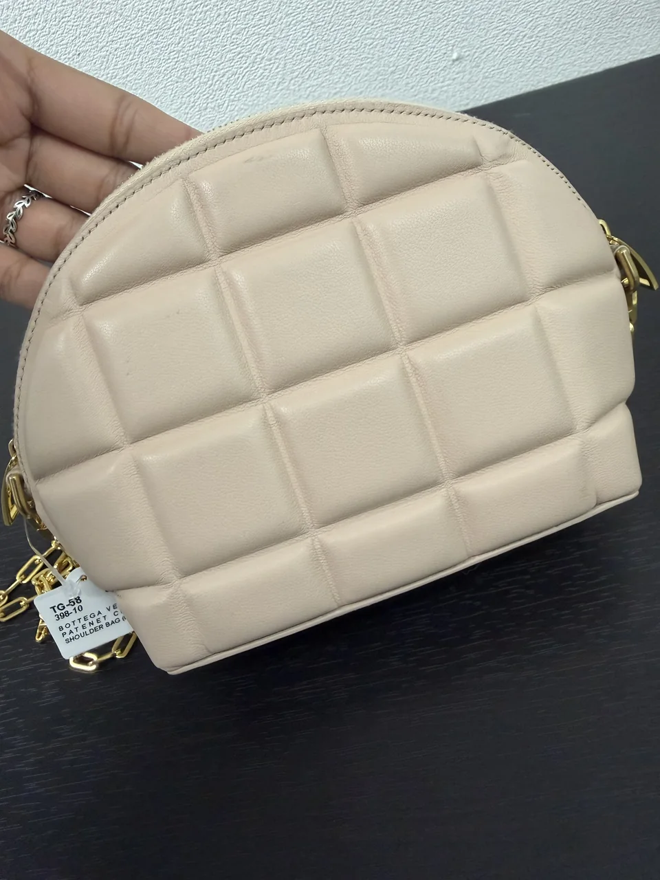 TG-58 398-10 BOTTEGA VENETA PATENET CHAIN SHOULDER BAG (BEIGE) view 9