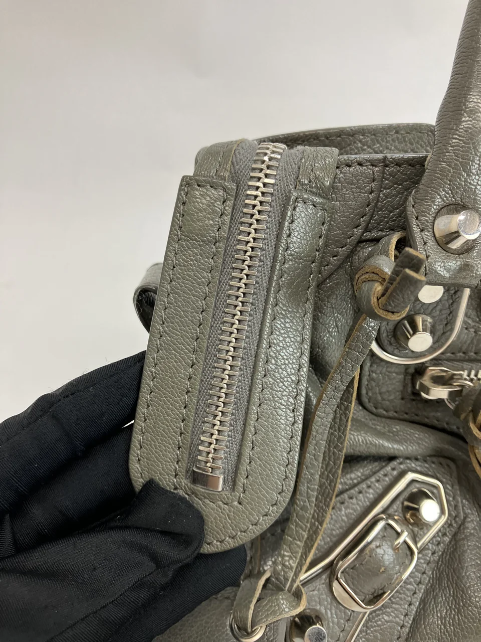BALENCIAGA NEO CITY TWO-WAY MINI BAG (GRAY) view 10