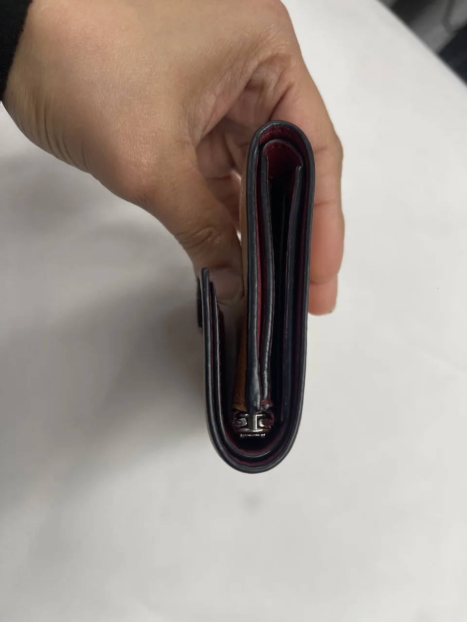 LOEWE SMALL VERTICAL WALLET view 7