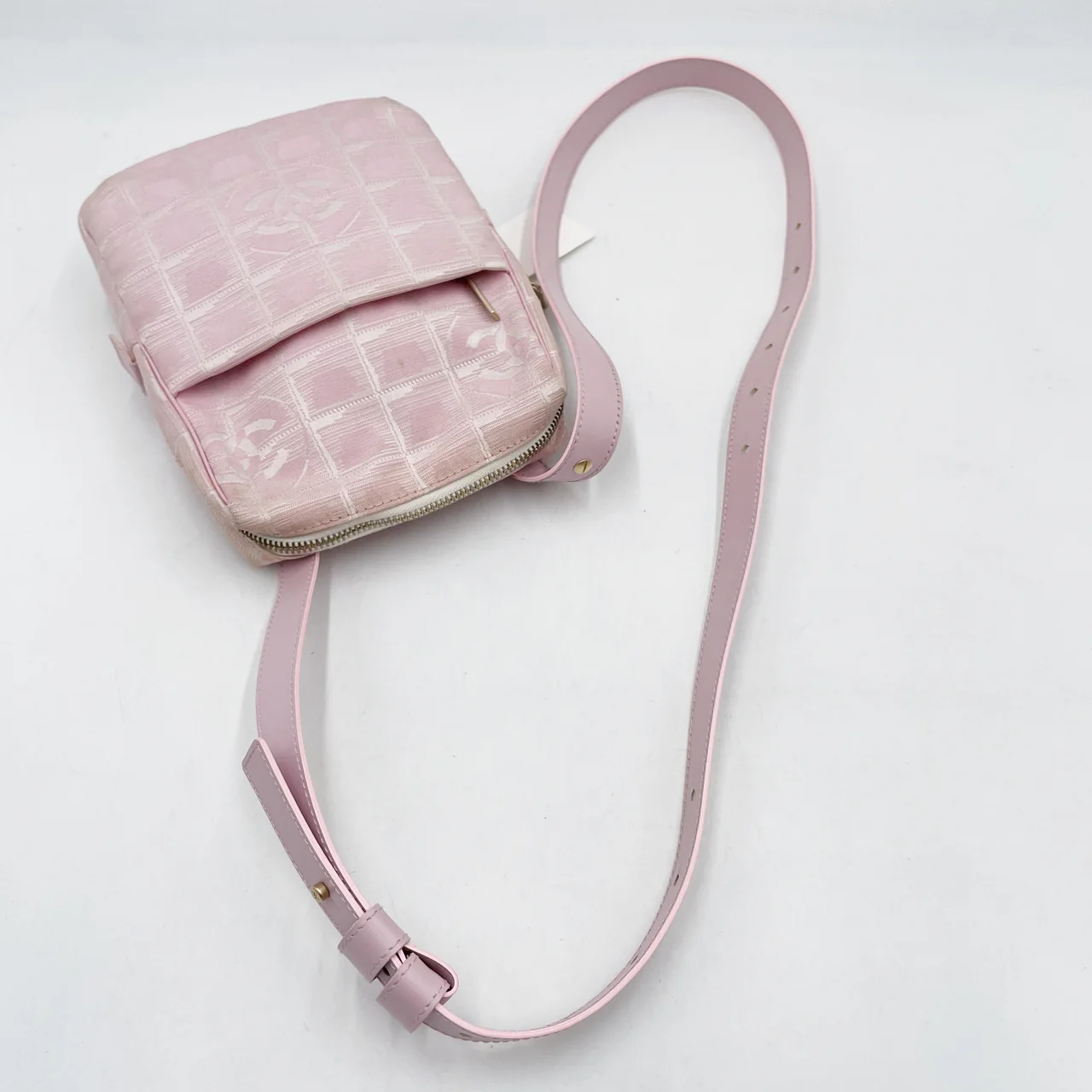 CHANEL NEW TRAVEL LINE SHOULDER BAG (8 SERIAL CODE) view 6