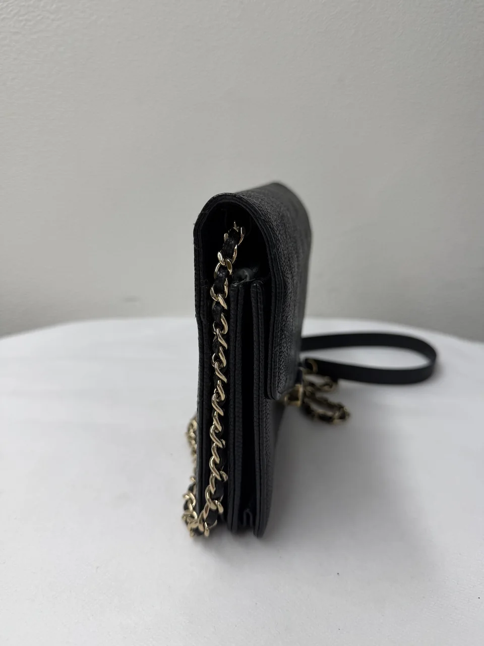 CHANEL CAVIAR SKIN HALF COCO CHAIN SHOULDER BAG photo 4