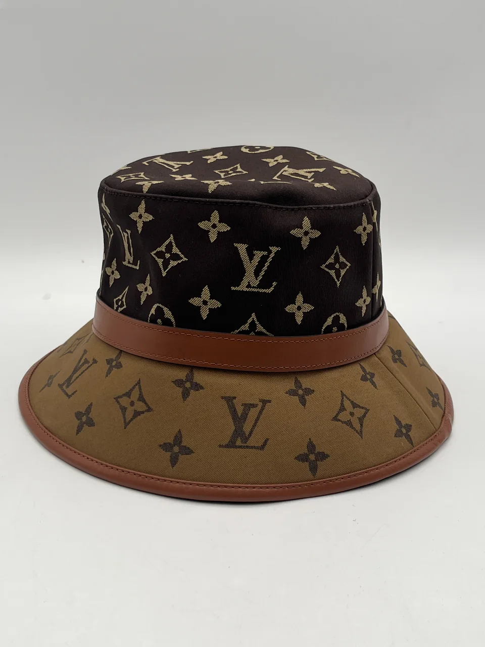 LV M7277S HAT