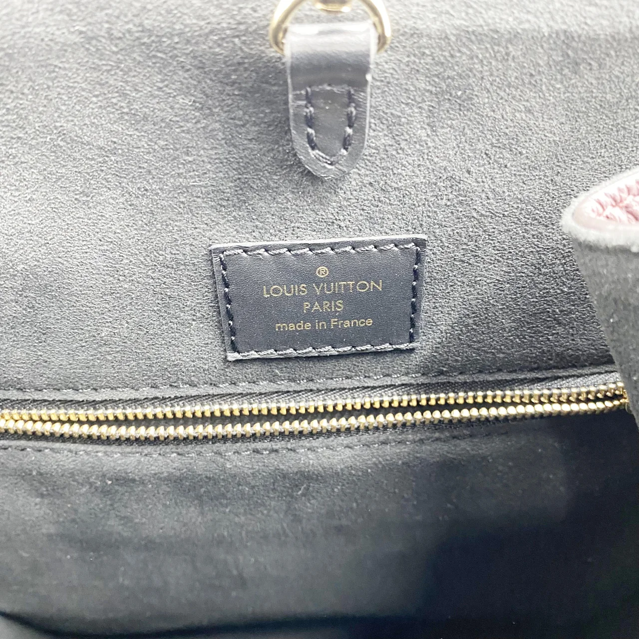 LV MONOGRAM FOLD TOTE MM view 10