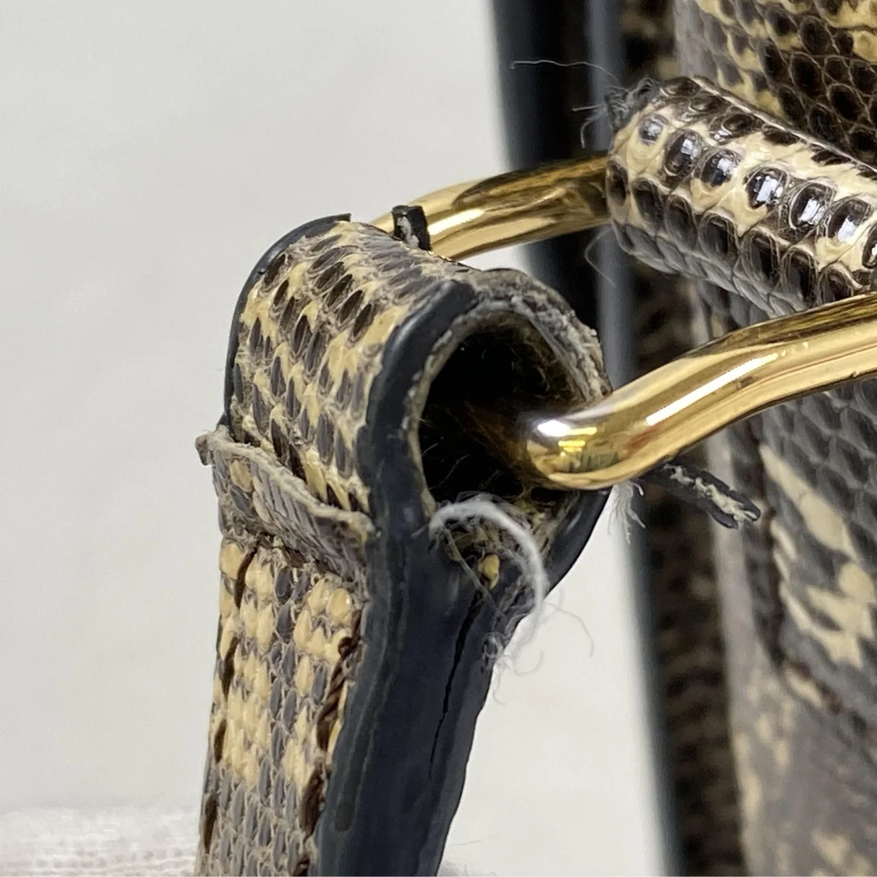 CELINE LIZARD TEEN TRIOMPHE SHOULDER BAG view 17