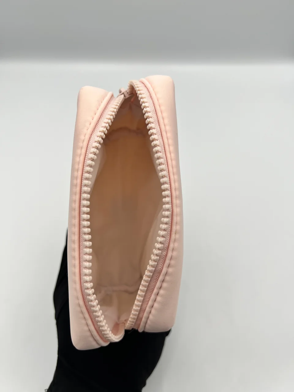 DIOR PINK COSMETIC POUCH view 6