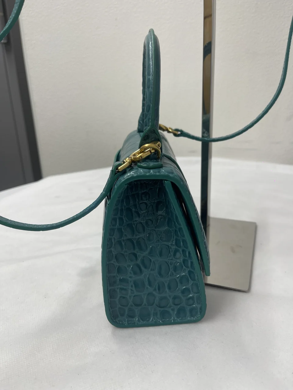 BALENCIAGA CROCO HOURGLASS view 4