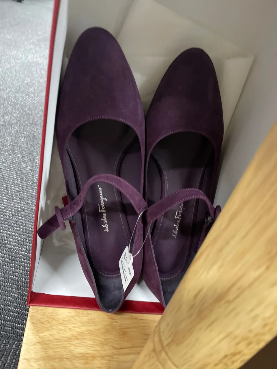 SALVATORE FERRAGAMO PUMPS