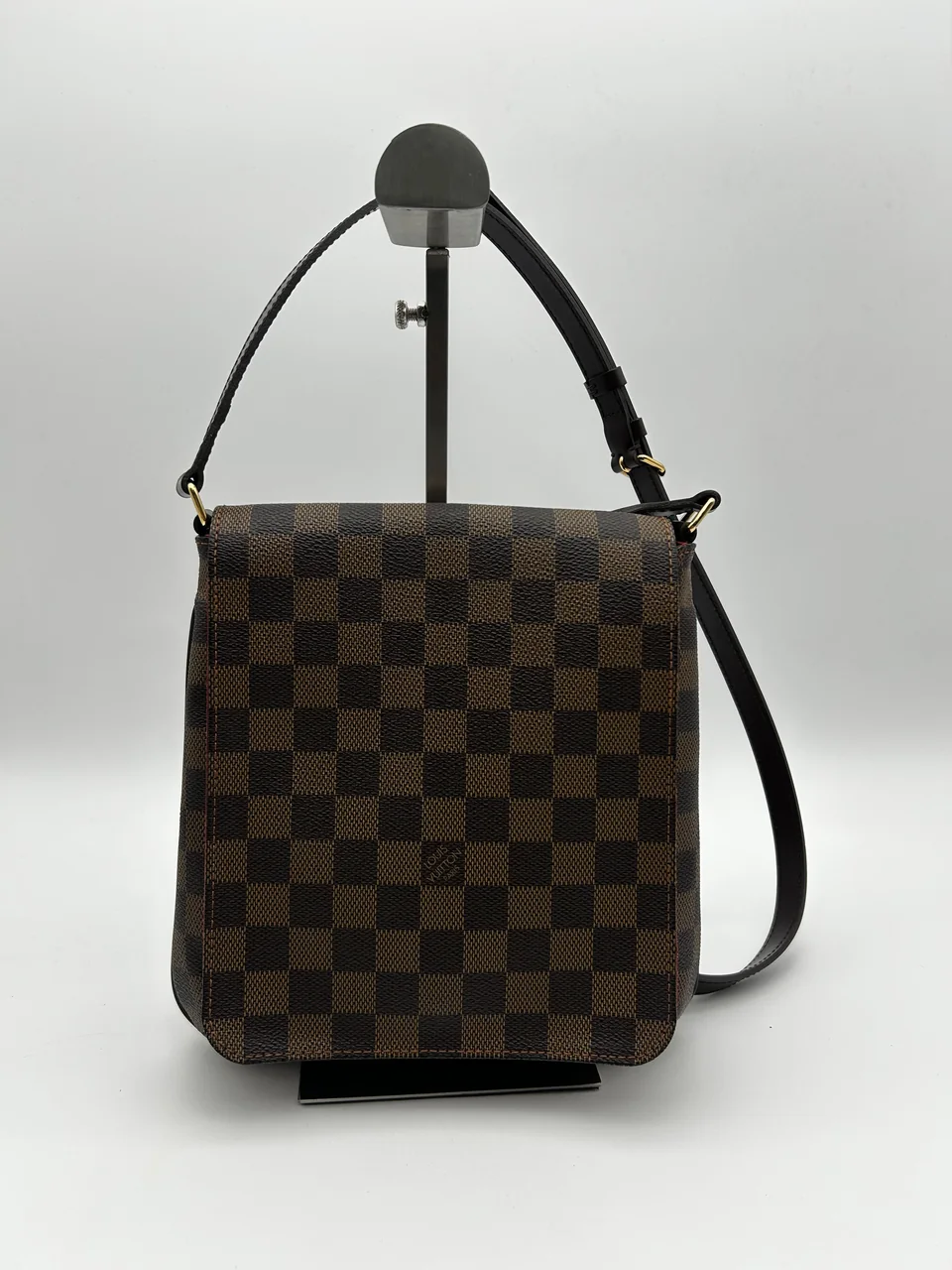 LV DAMIER MUSETTE TANGO LONG hover