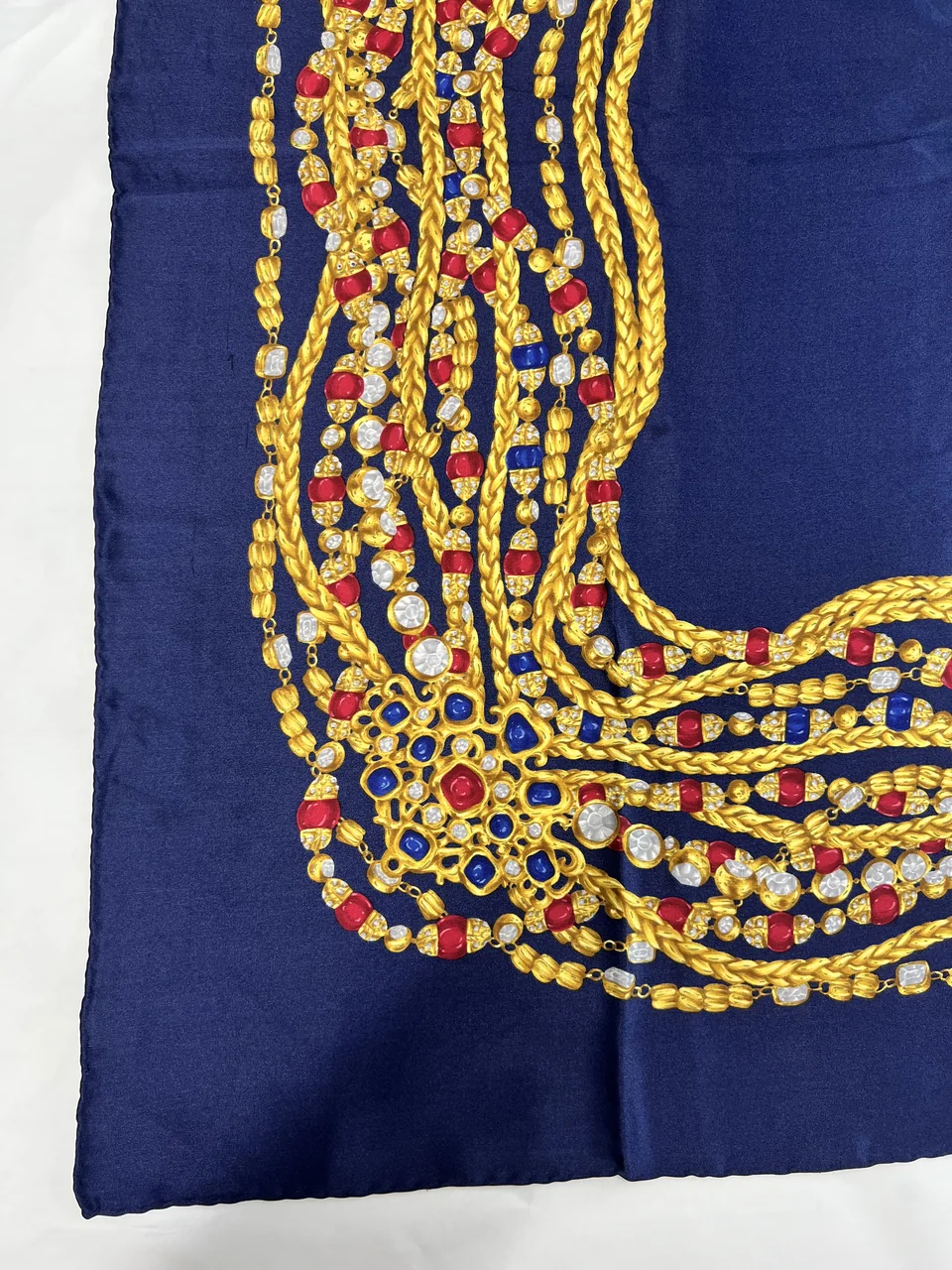 CHANEL SCARF view 5