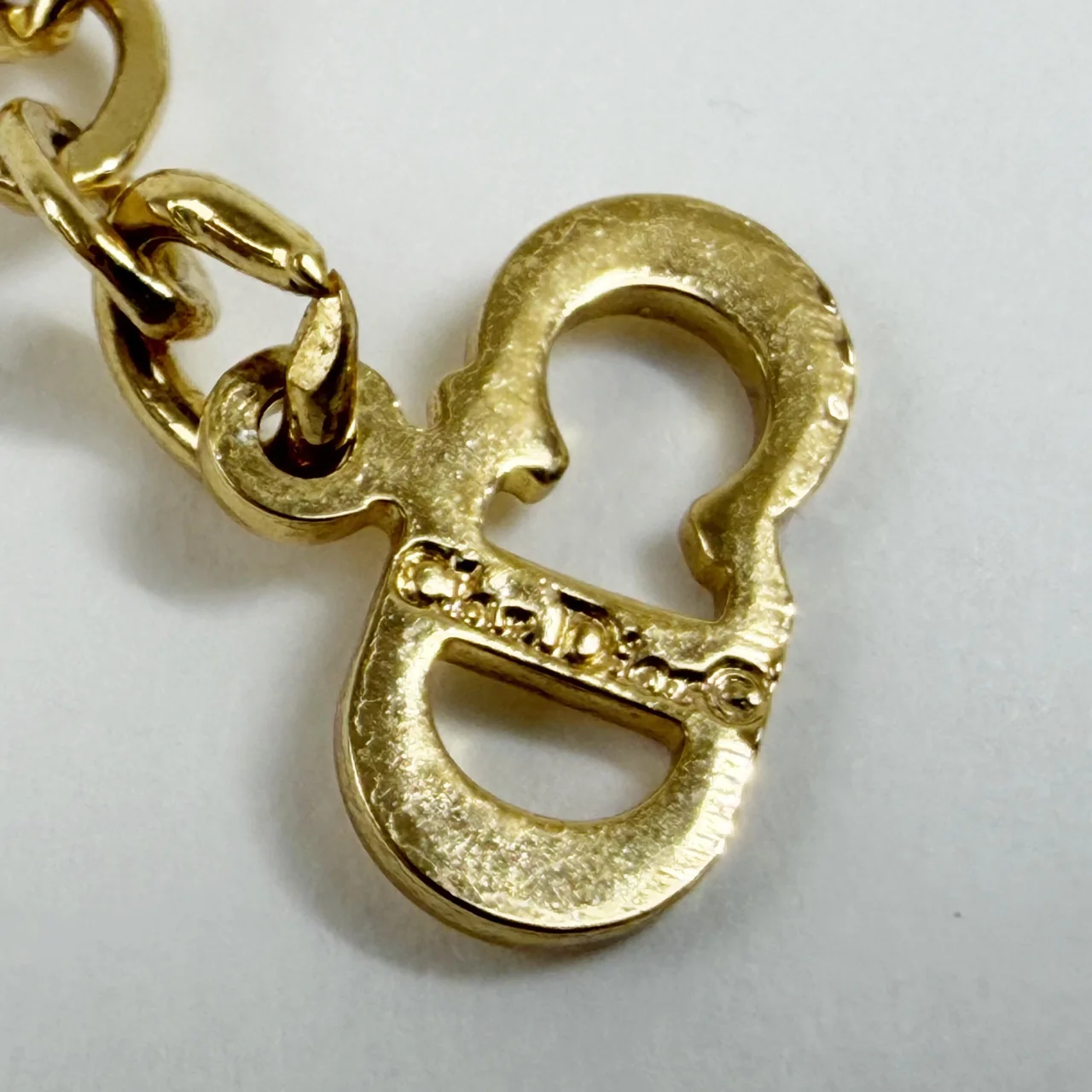 DIOR TWIST CHAIN NECKLACE view 6