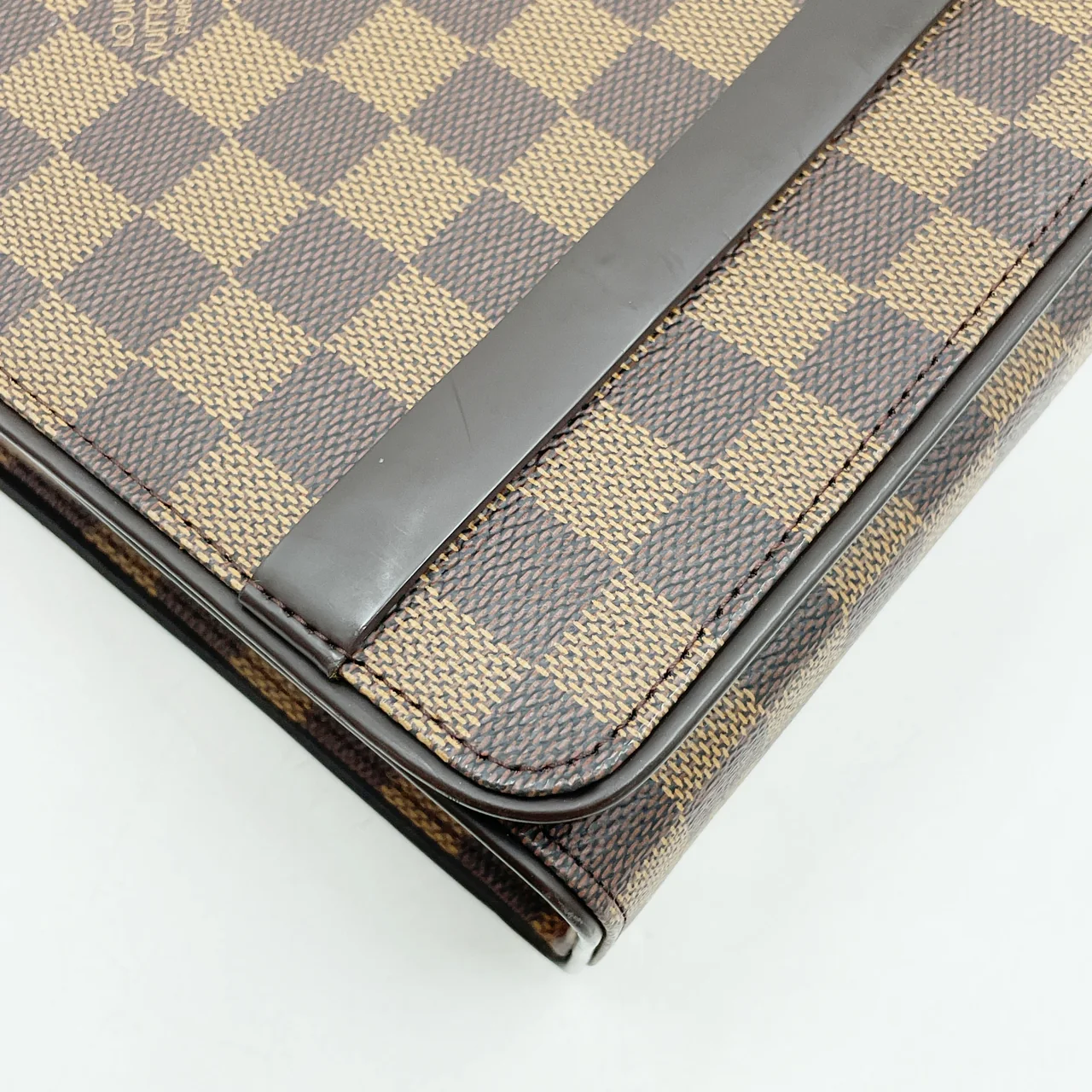 LV DAMIER TRIBECA CARRE view 4