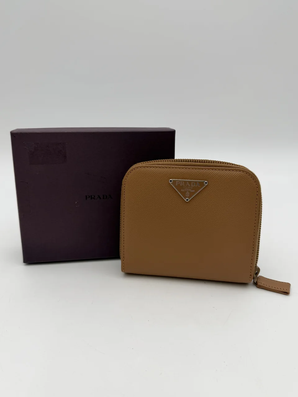 PRADA WALLET hover