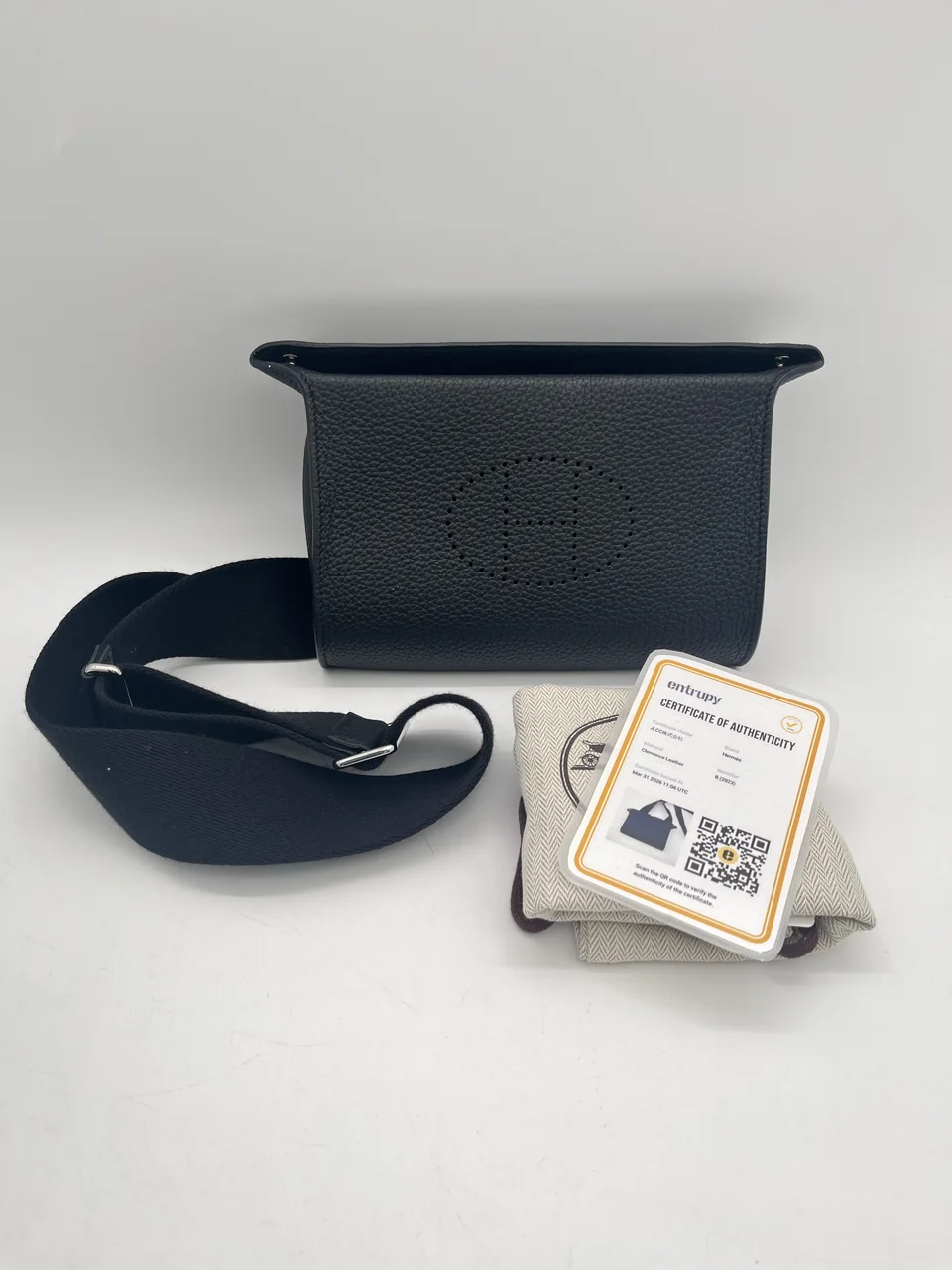 HERMES VIDEPOCHES (TOGO, BLACK, B STAMP) view 3