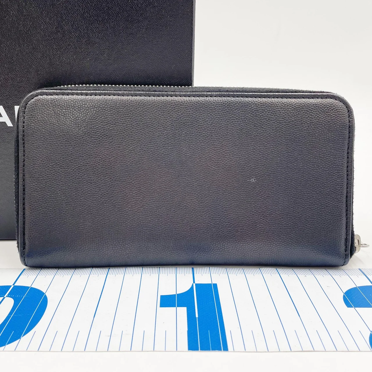 CHANEL CAVIAR ROUND FASTENER LONG WALLET (14 SERIAL CODE) hover