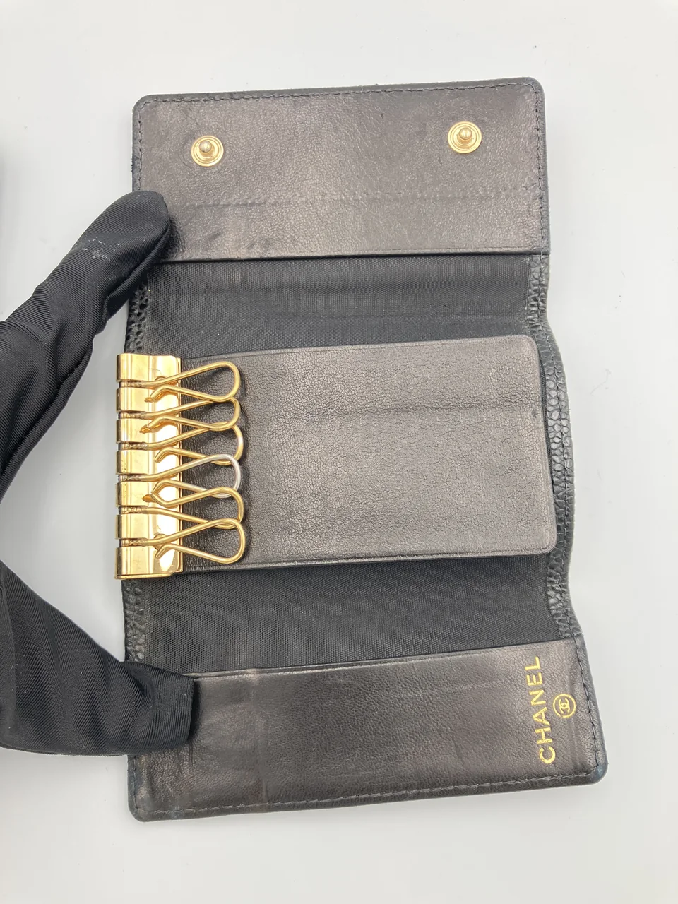 CHANEL CAVIAR COCO MARK KEY CASE view 8