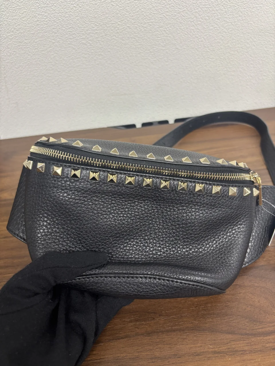 VALENTINO BAG hover