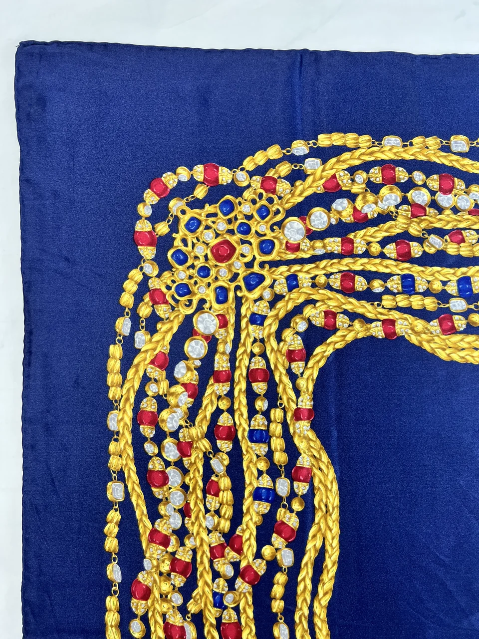 CHANEL SCARF view 3