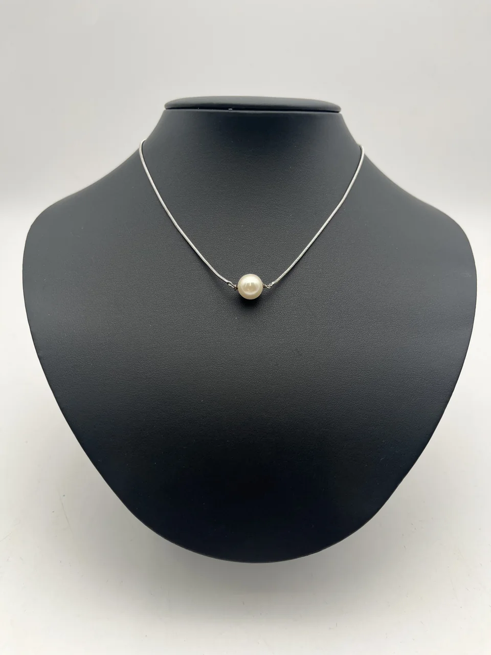 DIOR NECKLACE