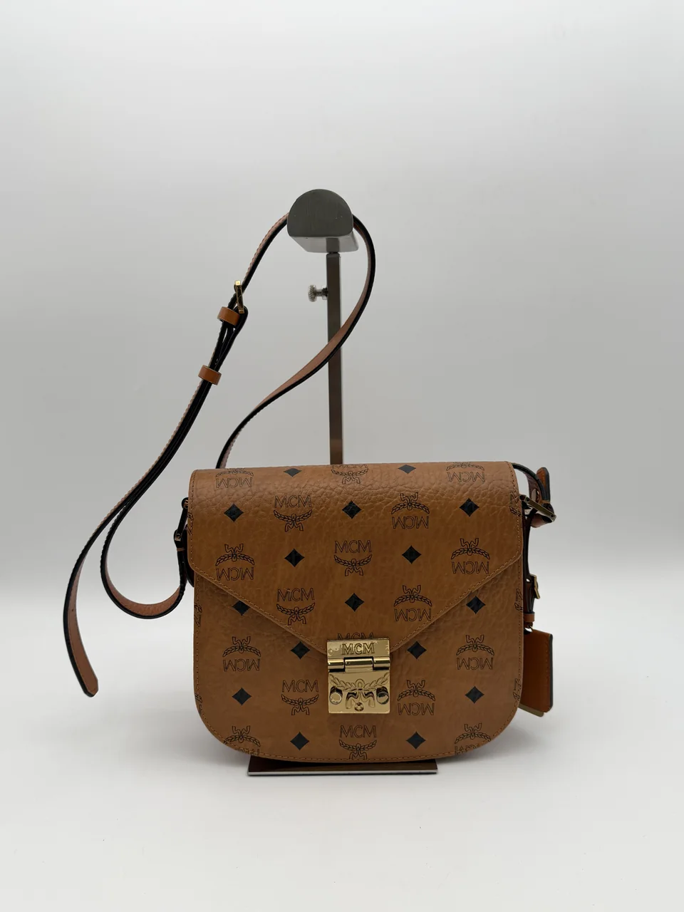 MCM VICETOS PATRICIA FLAP SHOULDER BAG