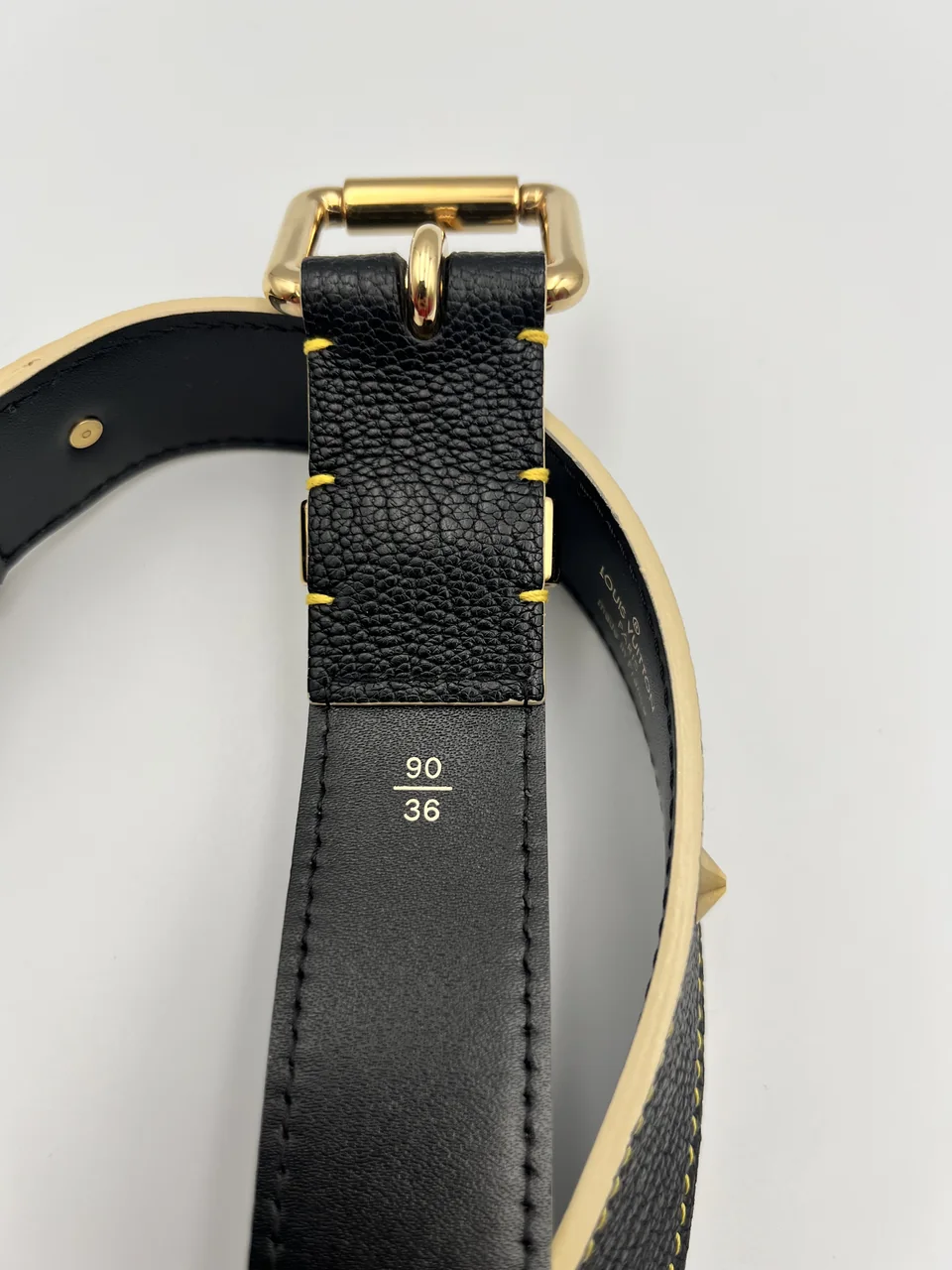 LOUIS VUITTON CEINTURE SUHALI STUDDED BELT view 3