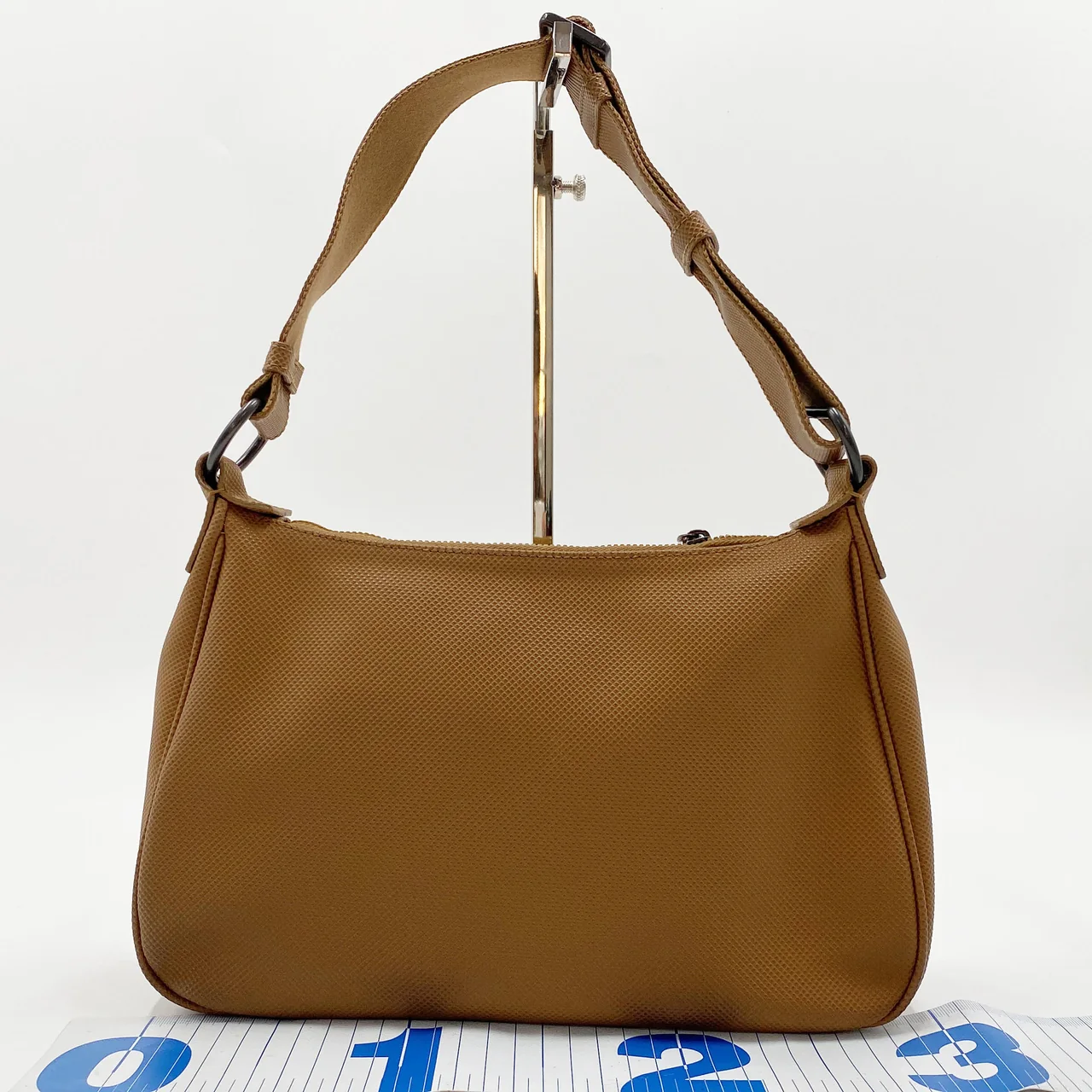 BOTTEGA VENETA SHOULDER BAG (DARK BEIGE) hover