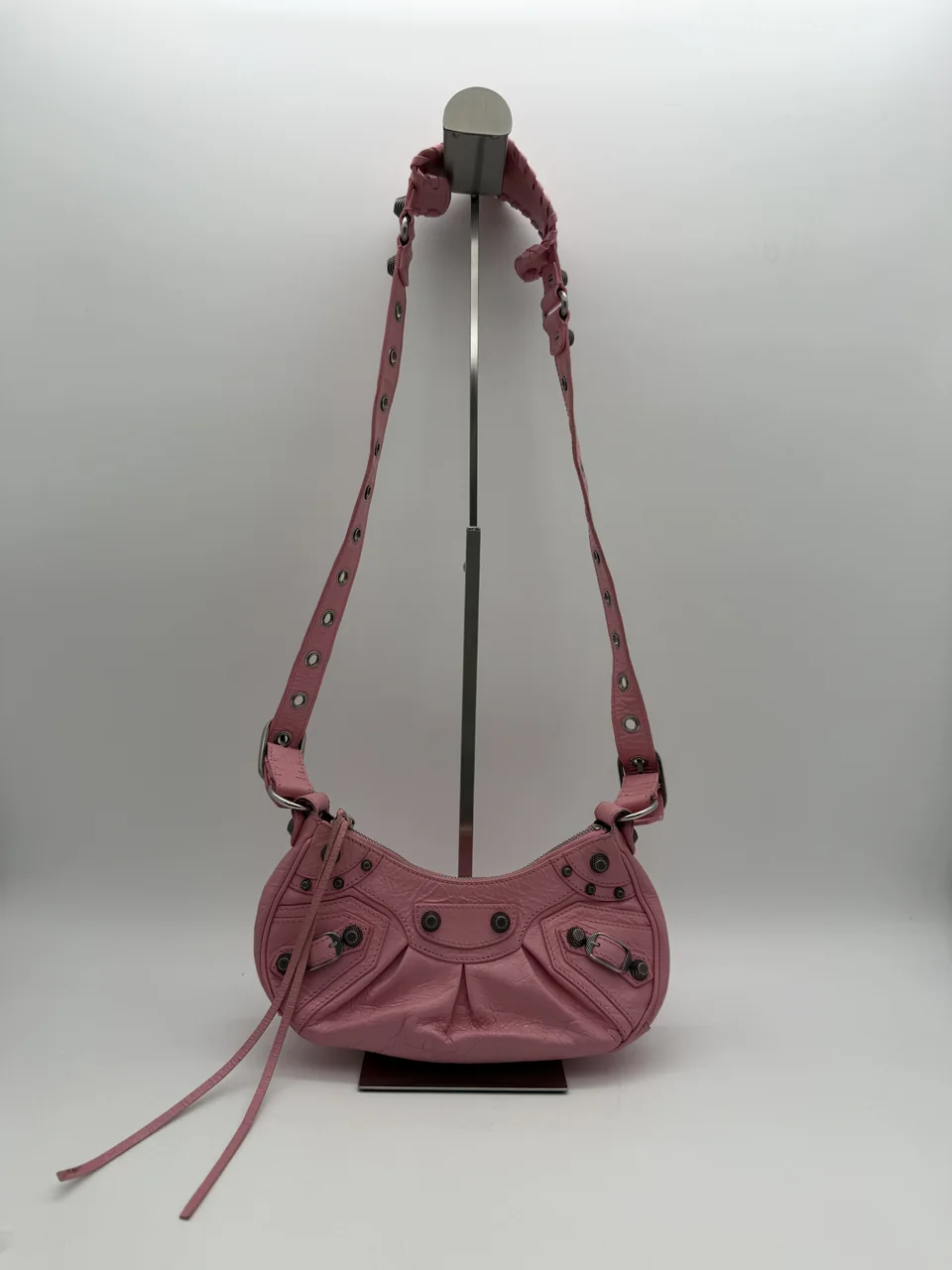BALENCIAGA LUCA XS SHOULDER BAG (PINK) hover