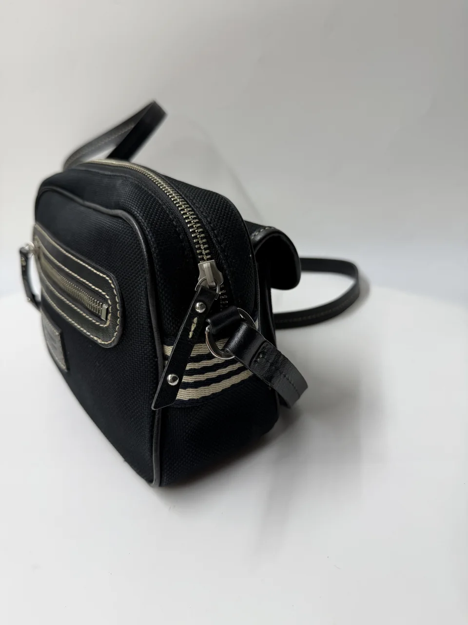 BURBERRY SHOULDER BAG view 3