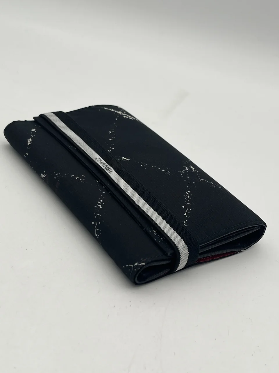 CHANEL TRAVEL LINE TRIFOLD WALLET (5 SERIAL CODE) view 3