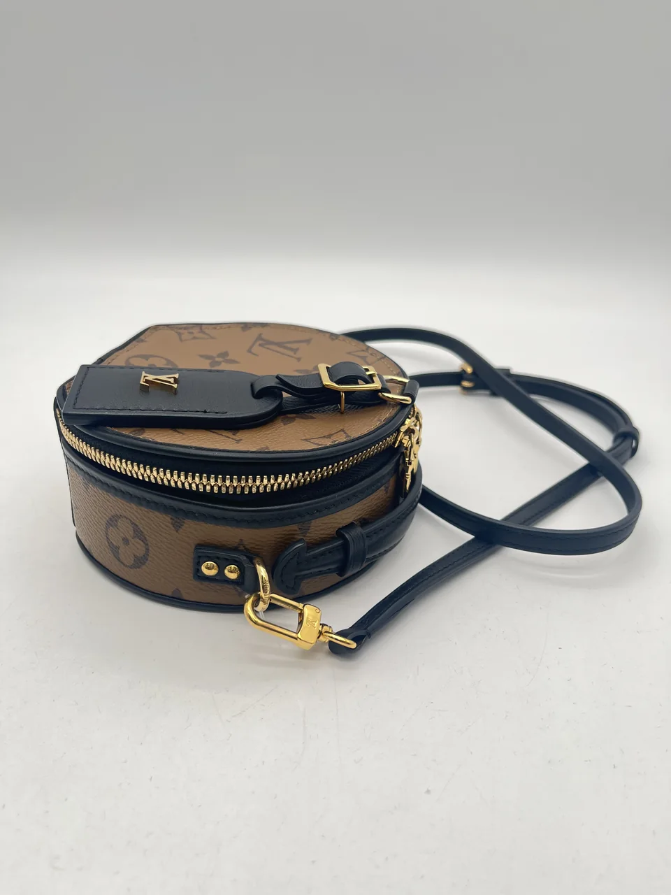 LV MONOGRAM REVERSE M68276 view 5