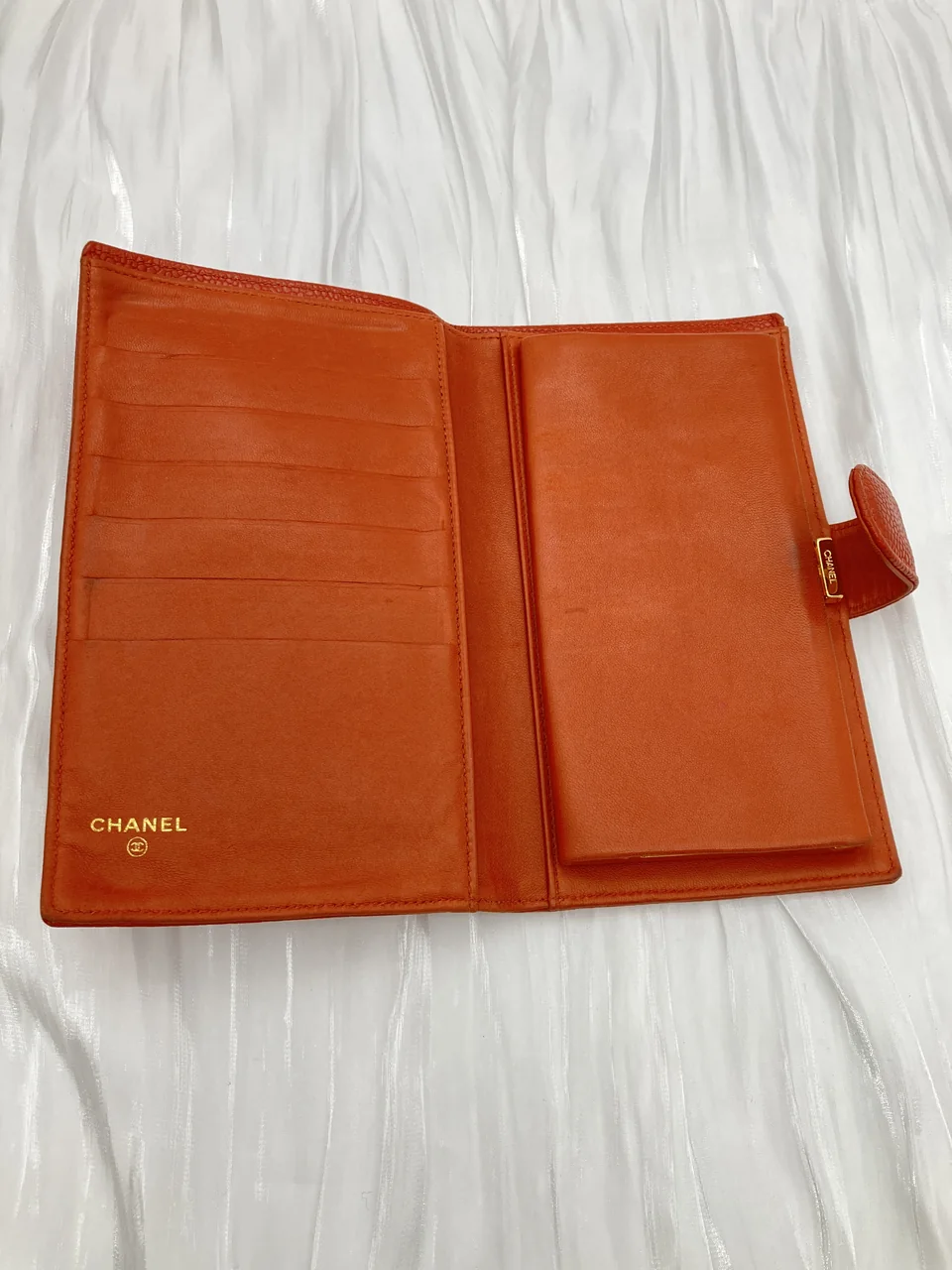 CHANEL CAVIAR LONG WALLET (ORANGE) view 4
