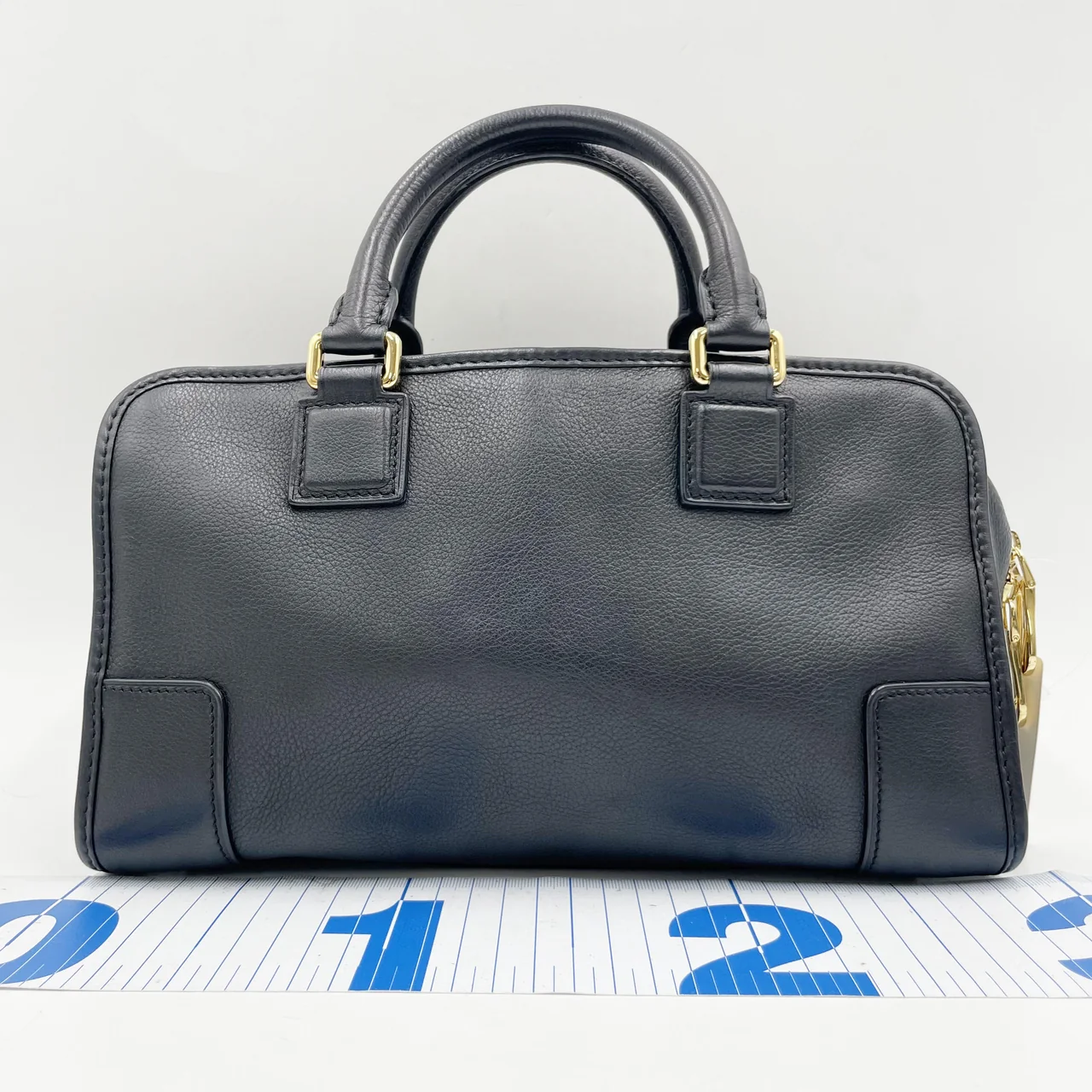 LOEWE AMAZONA (BLACK) hover