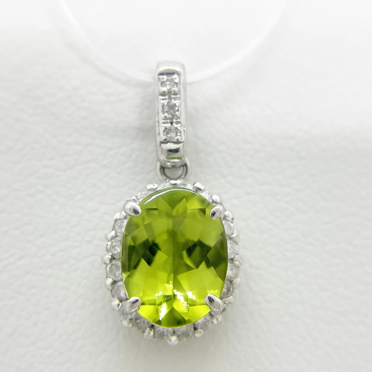 PT900 PERIDOT PENDANT PE1.81CTS FD0.23CT 2.0G