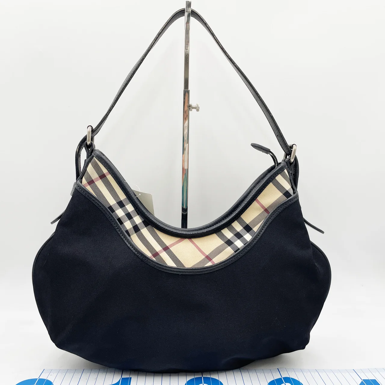 BURBERRY TOTE BAG view 2