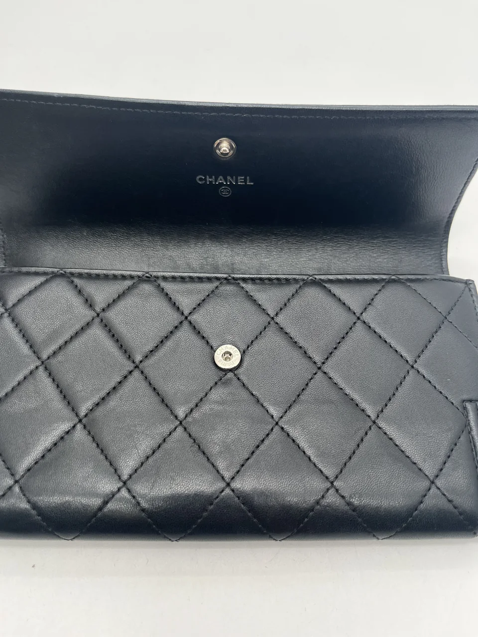 CHANEL WALLET view 5