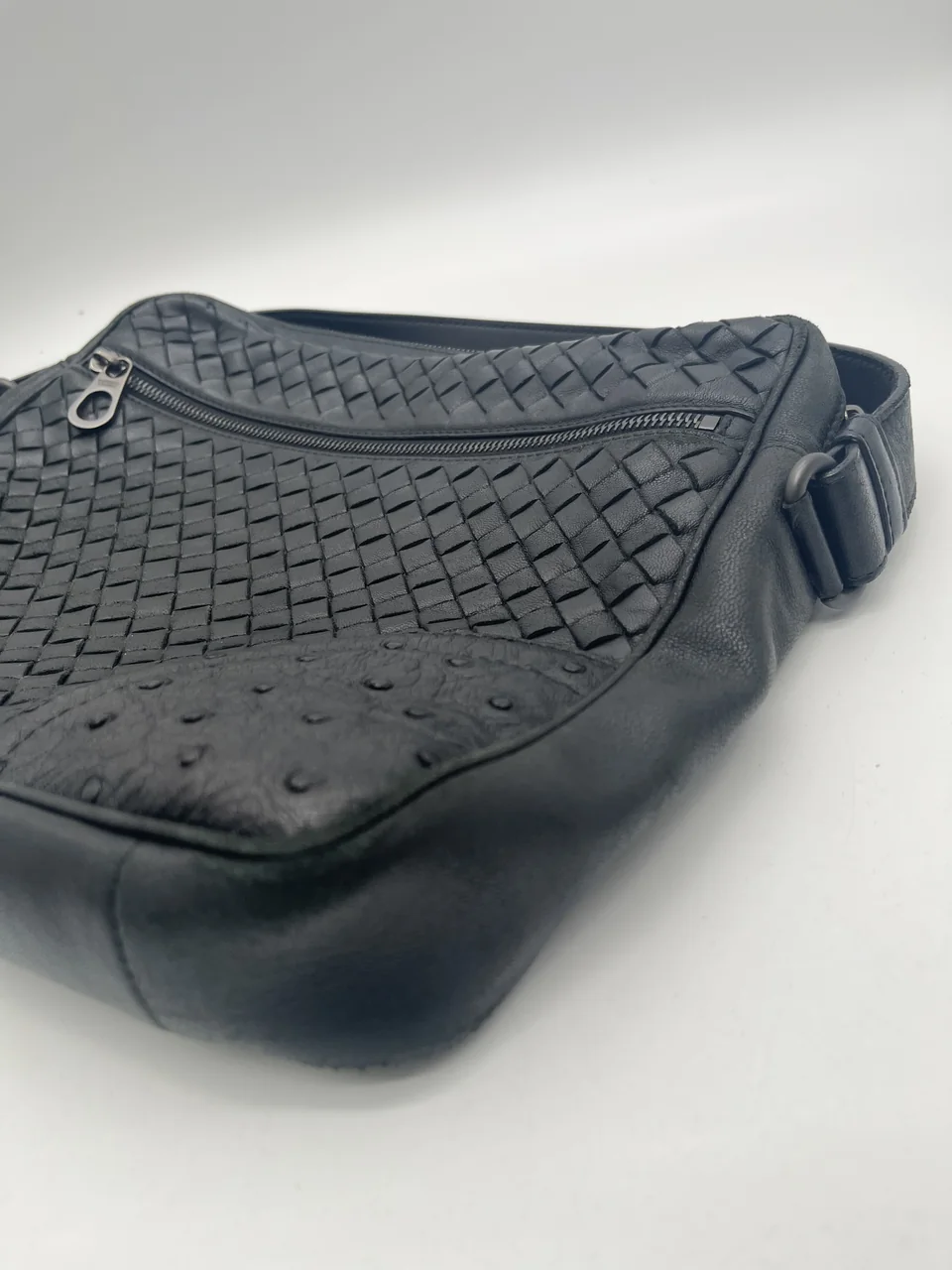 BOTTEGA VENETA INTRECCIATO SHOULDER BAG view 6