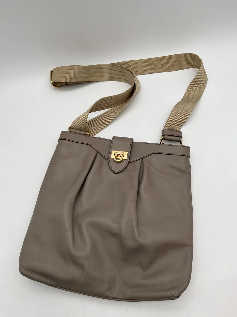 SALVATORE FERRAGAMO SHOULDER BAG