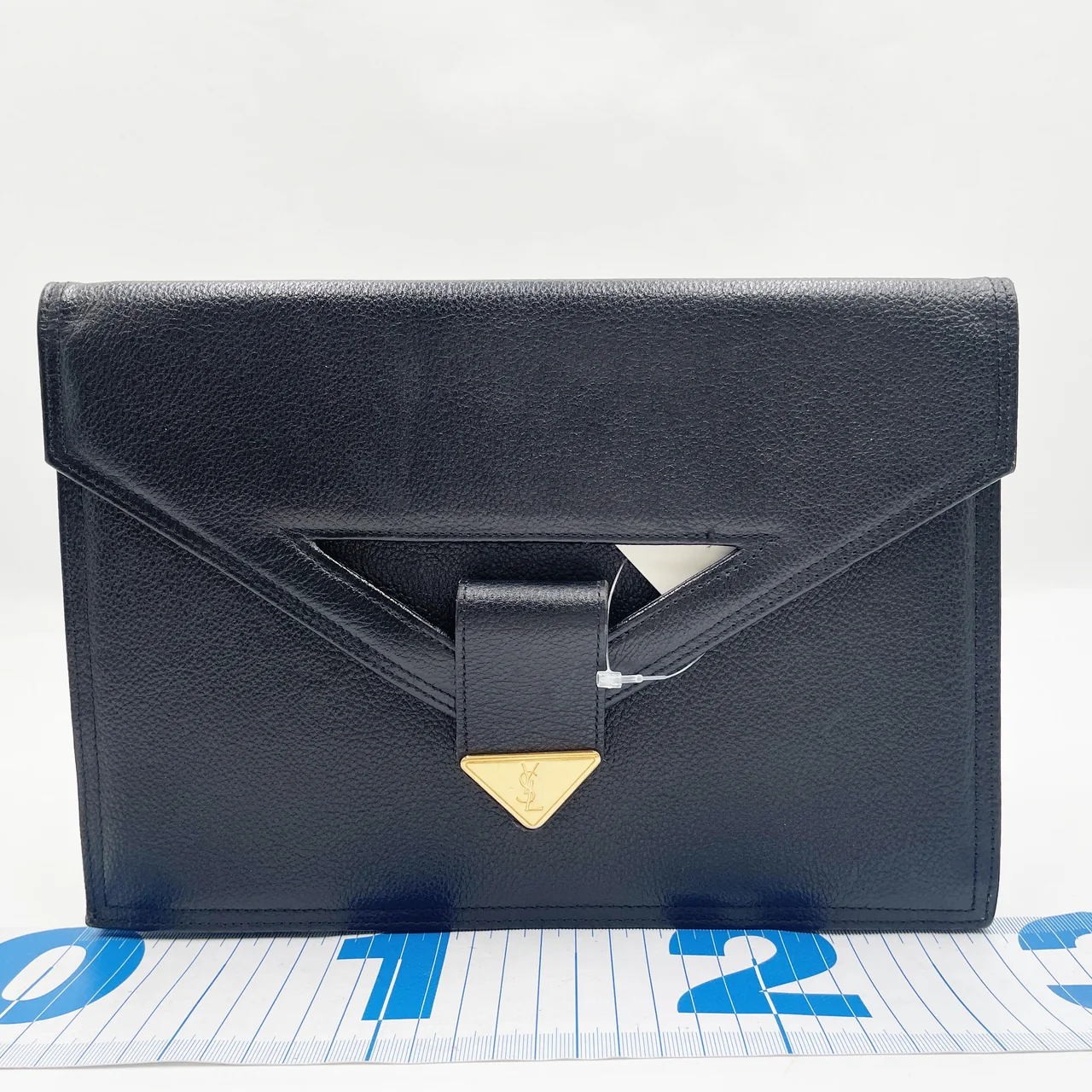 SAINT LAURENT CLUTCH BAG (BLACK)