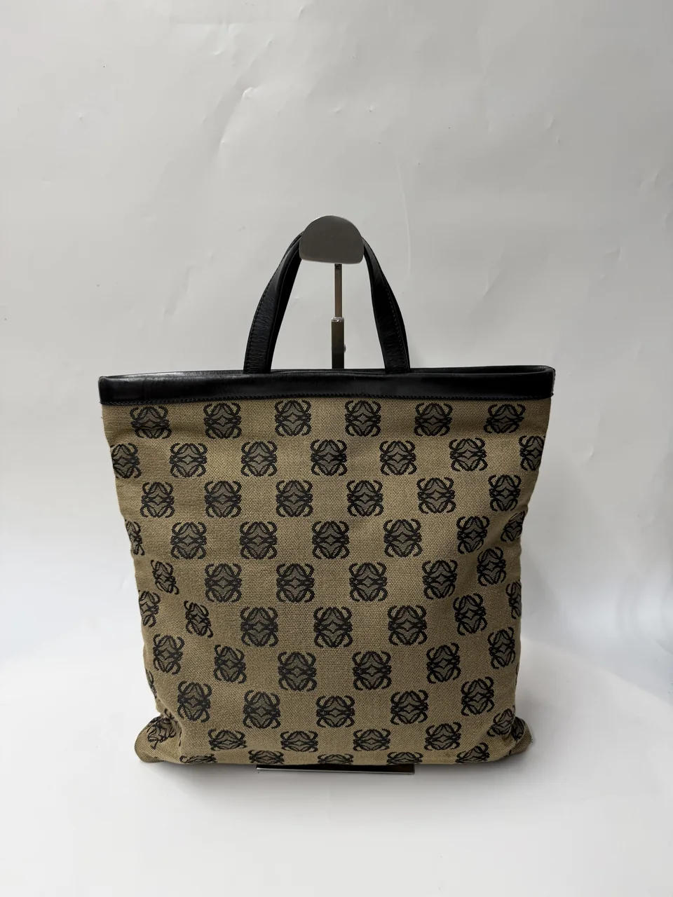LOEWE ANAGRAM HANDBAG view 3