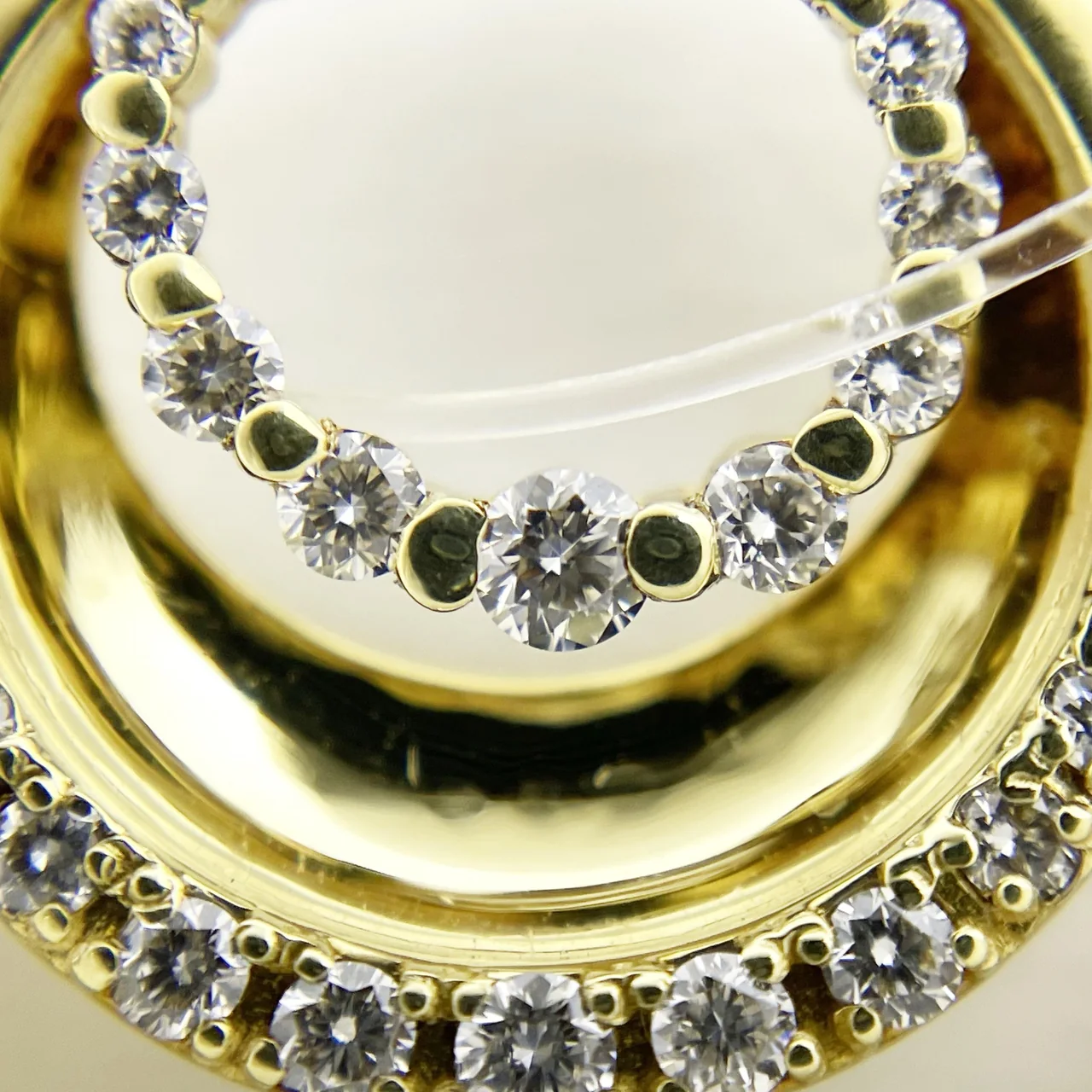 K18 DIAMOND PENDANT FD0.59CT 4.9G view 3