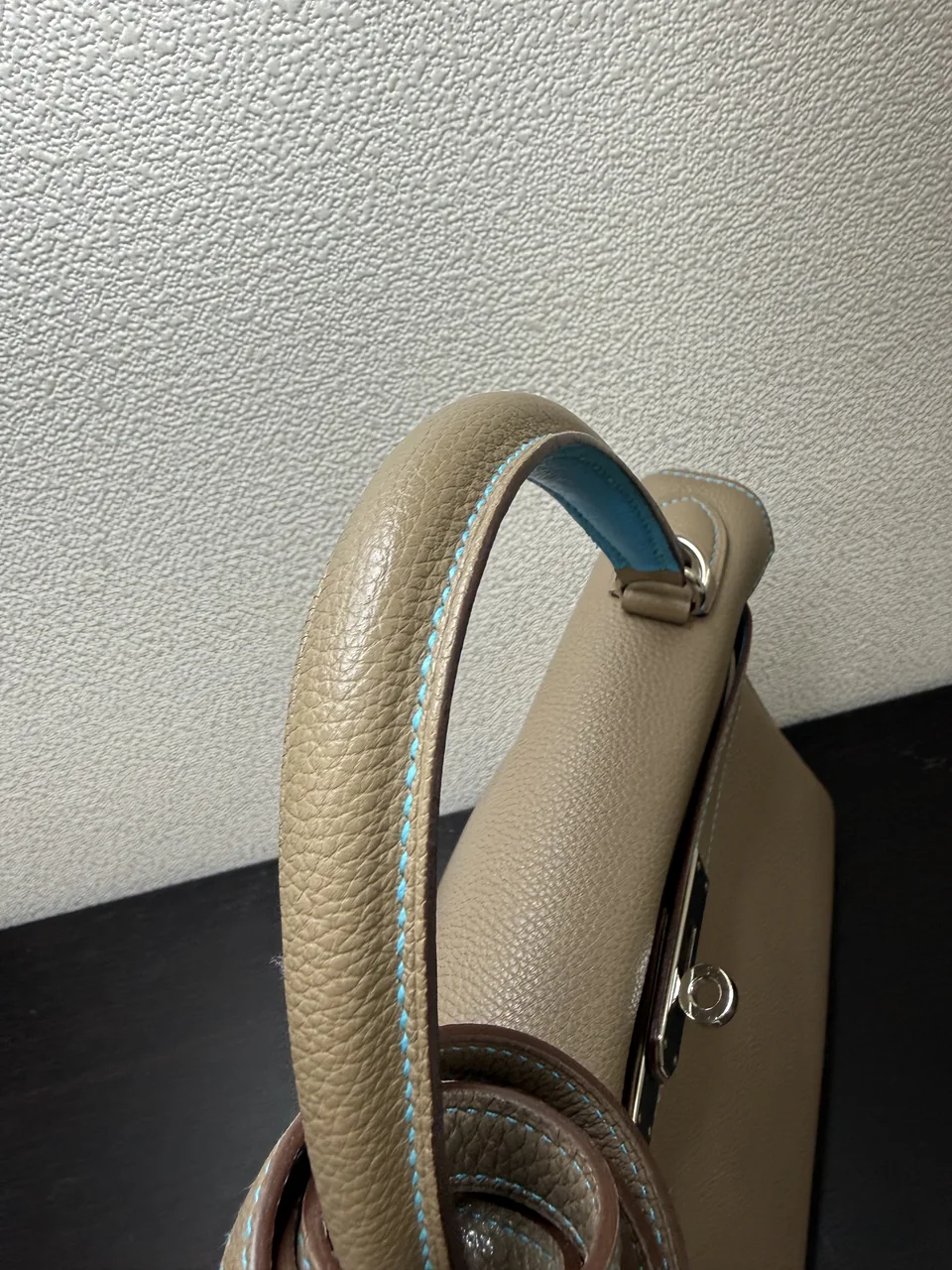 HERMES KELLY ECLAT 28 (TOGO, ETOUPE, □N STAMP) hover
