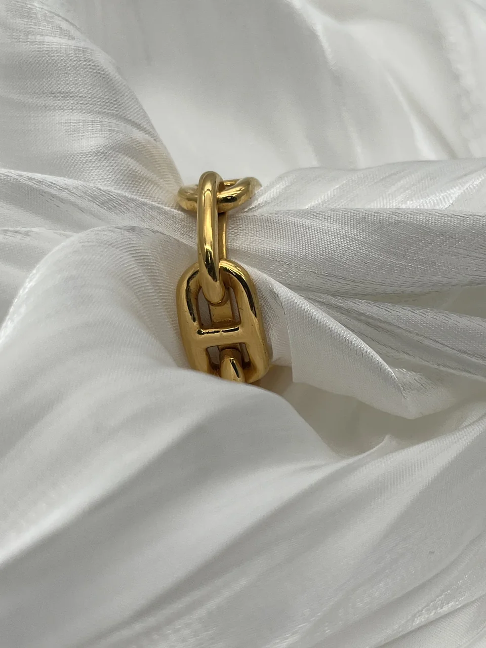 HERMES SCARF RING view 3